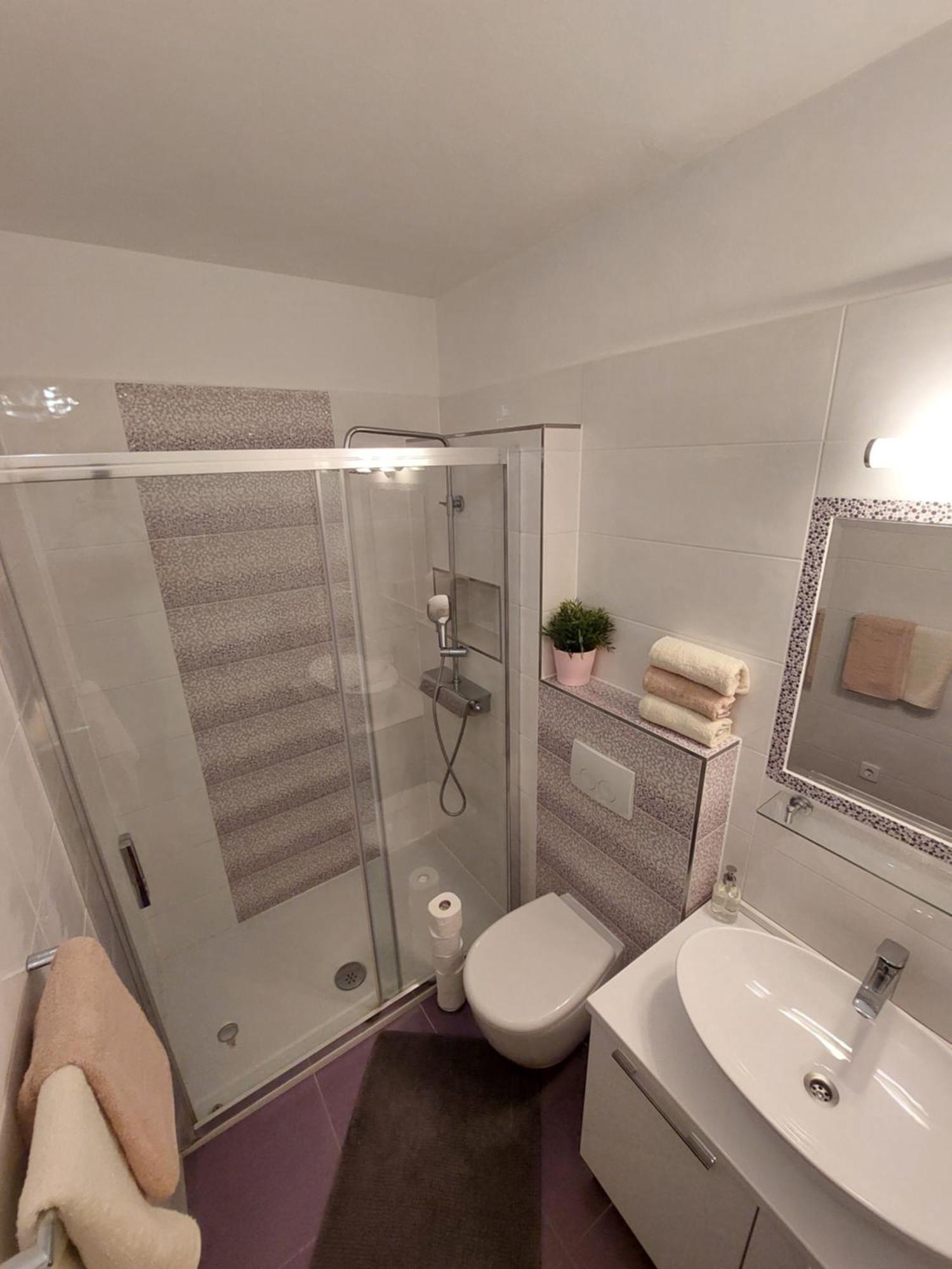 Apartman Nora 耶尔萨 外观 照片